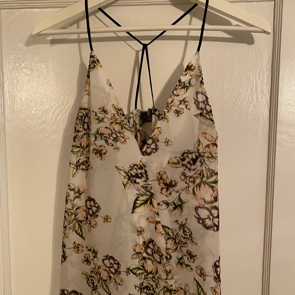 Beautiful  floral top excellent condition